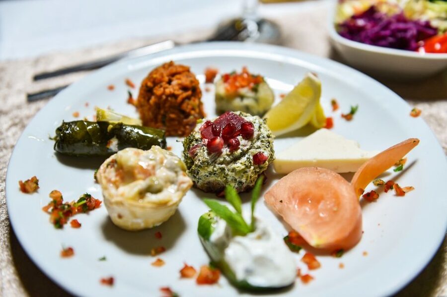 Istanbul: Bosphorus Dinner Cruise w/ Drinks & Entertainment - Who will enjoy this cruise most