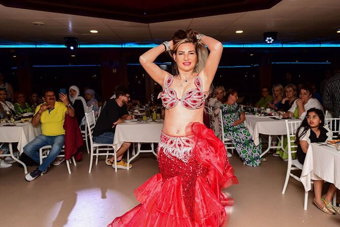 İstanbul Bosphorus Dinner Cruise with Traditional Turkish Show - A night cruise built around Istanbul’s two shores