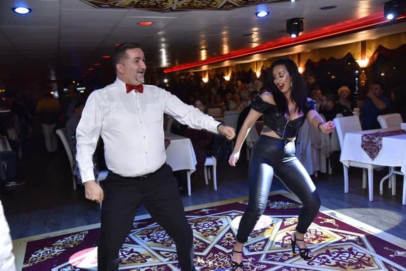 Istanbul: Bosphorus Dinner Cruise with Turkish Night Show - FAQ