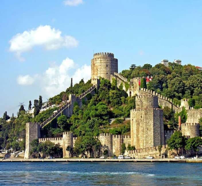 Istanbul Bosphorus Morning Cruise Guided Tour - Maiden’s Tower and the Asian shore
