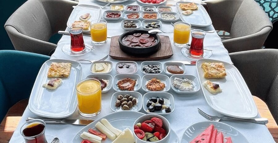 Istanbul: Bosphorus Morning Cruise with Breakfast - Is the Turkish Breakfast Worth the Price?