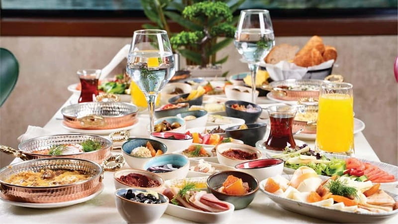 Istanbul: Bosphorus Morning Cruise with Breakfast - What You See Between Europe and Asia