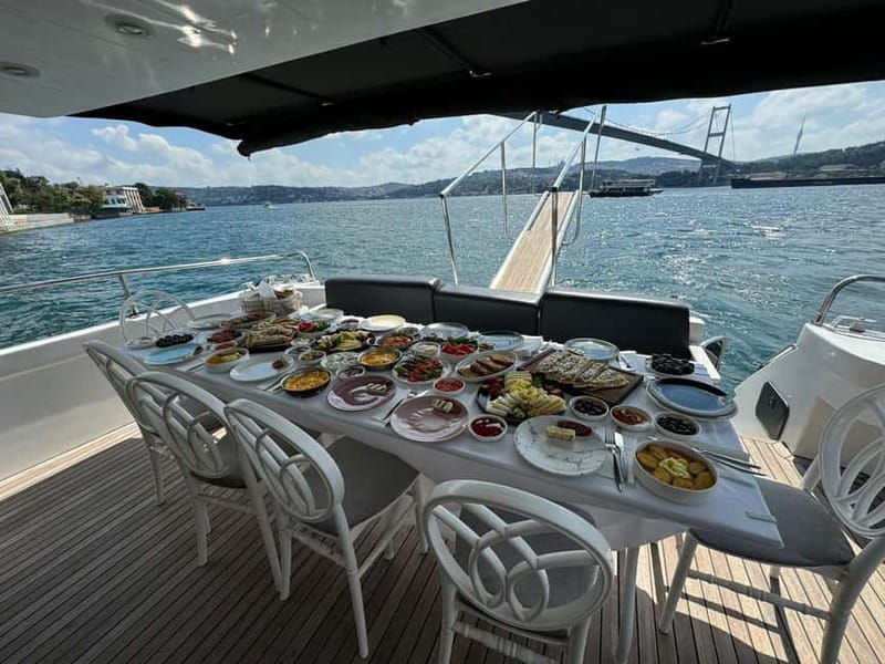 Istanbul: Bosphorus Morning or Sunset Yacht Tour with Snacks - How much value do you get for $19?