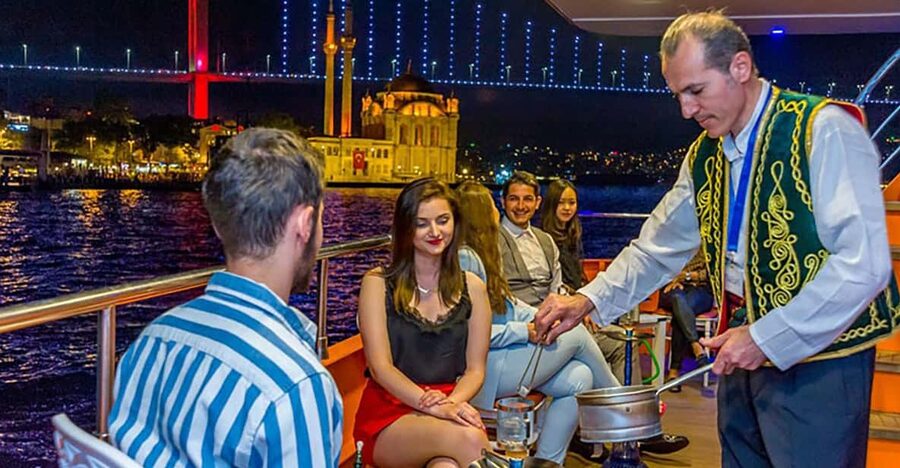 Istanbul: Bosphorus Night Dinner Cruise with Private Table - Why a Bosphorus night cruise works so well
