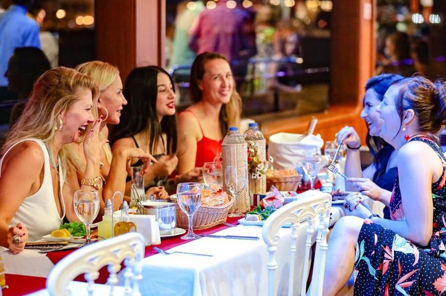 Istanbul: Bosphorus Night Dinner Cruise with Private Table - Pickup, boarding, and the late evening schedule
