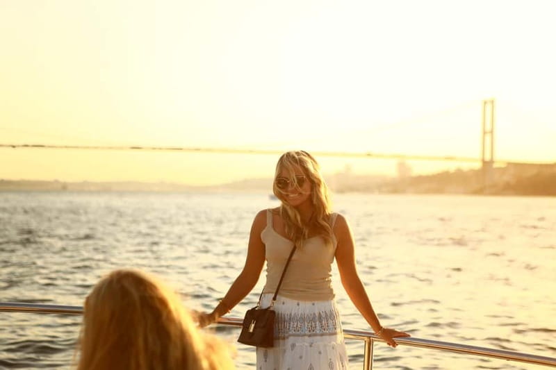 Istanbul: Bosphorus Private Guided Yacht Cruise with Snacks - From Dolmabahçe Palace to Ortaköy Mosque