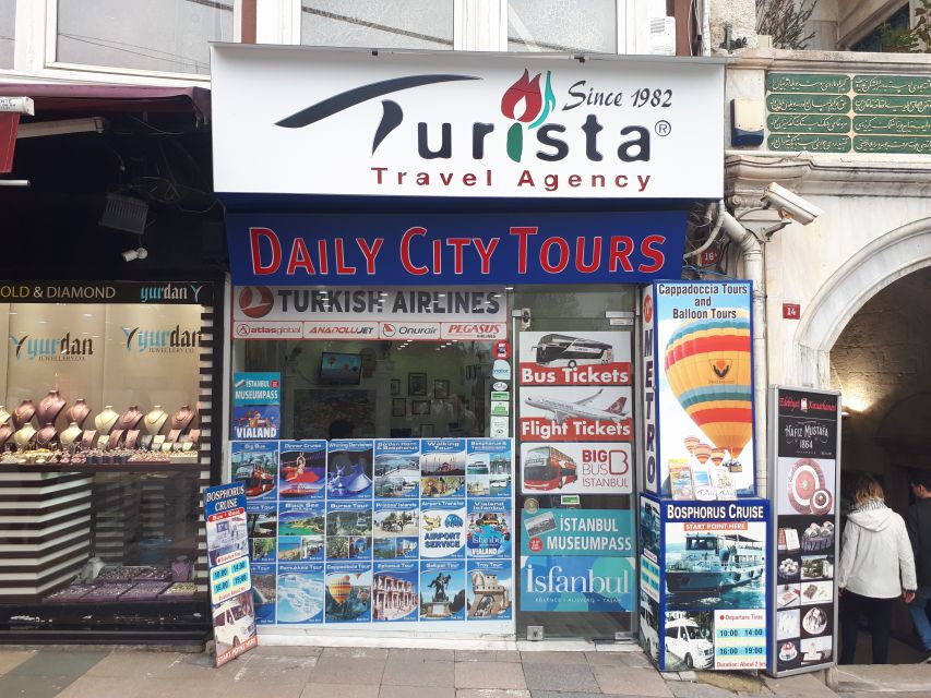 Istanbul: Bosphorus Sightseeing Boat Tour with Guide - Who will get the most from this tour
