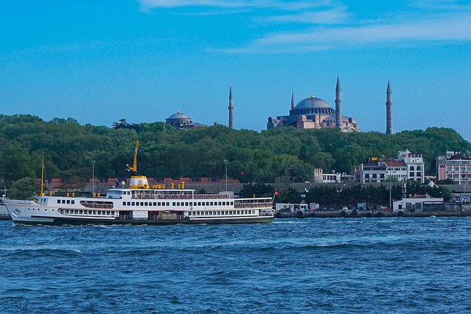 Istanbul Bosphorus Sightseeing Cruise - Following the Bosphorus route