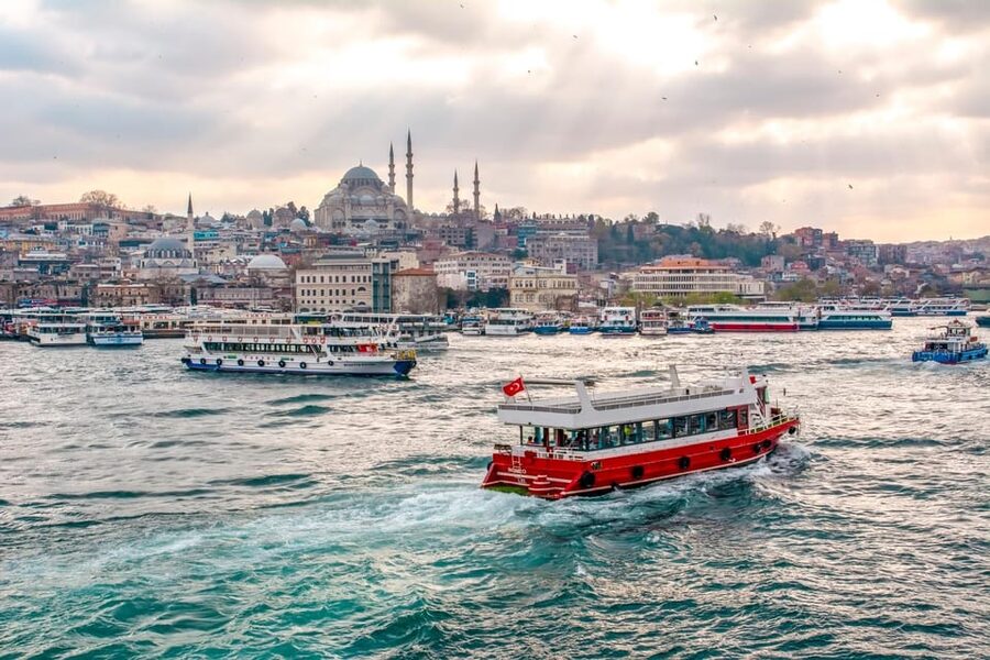 Istanbul: Bosphorus Strait Sightseeing Cruise & Audio Guide - Bridges that connect two continents