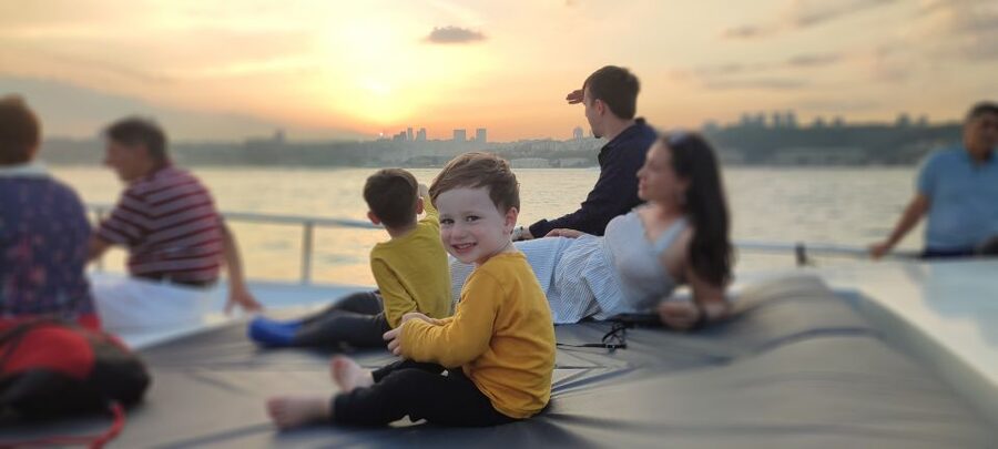 Istanbul: Bosphorus Sunset Cruise on Yacht with Live Guide - Boarding at Kabatas Square