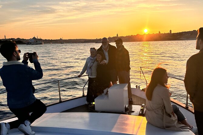Istanbul Bosphorus Sunset Yacht Cruise - Why sunset is the right time for a Bosphorus cruise