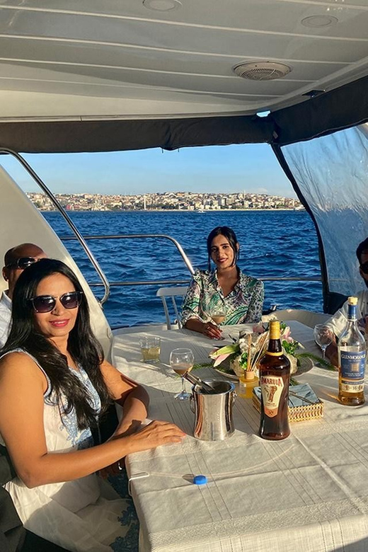 Istanbul: Bosphorus Yacht Cruise at Sunset with Snacks - The first stretch along the Bosphorus