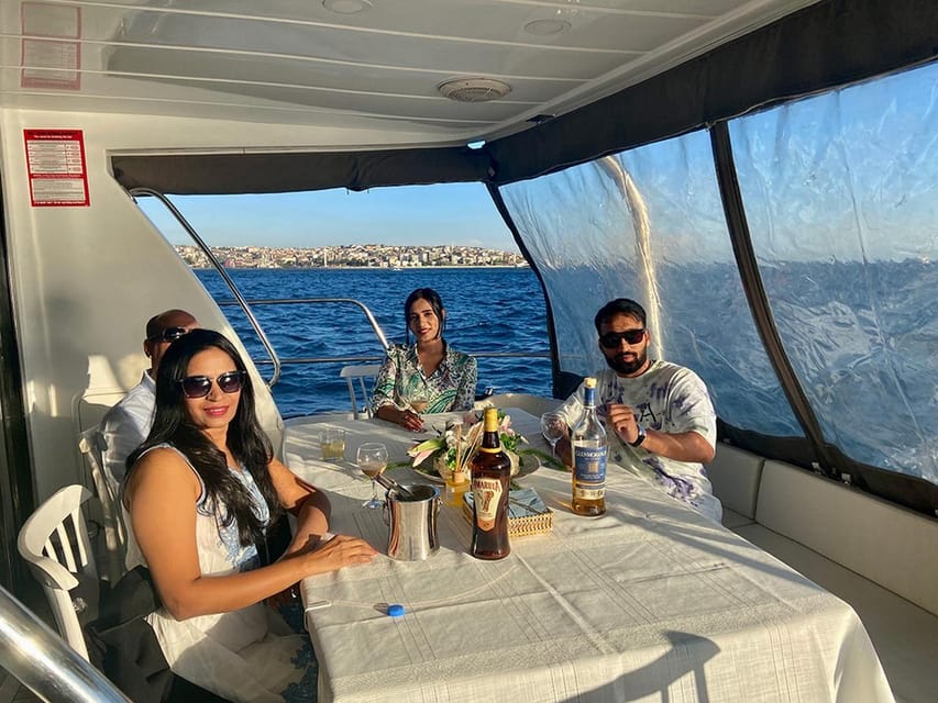 Istanbul: Bosphorus Yacht Cruise at Sunset with Snacks - Maiden’s Tower and the return toward Istanbul’s lights