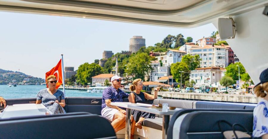 Istanbul: Bosphorus Yacht Cruise with Stopover on Asian Side - Key points to know before booking