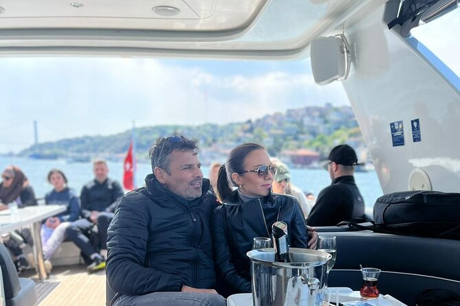 Istanbul Bosphorus Yacht Experience – Asian Side Visit in Kanlica - Beylerbeyi, Anadoluhisarı, and Küçüksu Palace