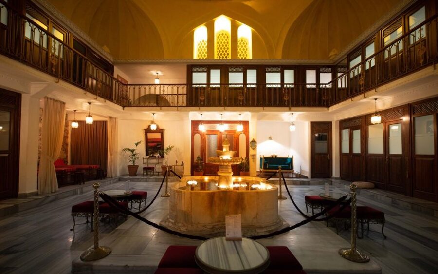 Istanbul: Cagaloglu Hamam Experience - The Hot Room and Heated Gobektasi