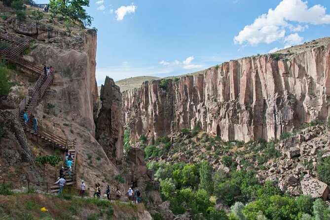 Istanbul Cappadocia 2 Days Tour Guided By A Local Expert - Avanos pottery and the first shopping question