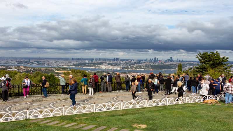 Istanbul: City Hightlights Bus Tour and Bosphorus Cruise - Eyüp Sultan Mosque and Pierre Loti Hill