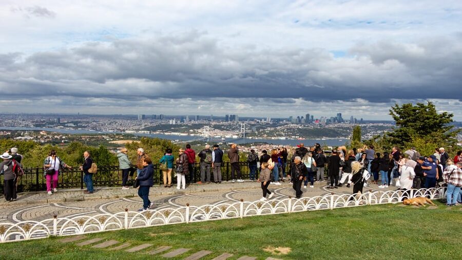 Istanbul: City Hightlights Bus Tour and Bosphorus Cruise - The Pierre Loti cable car