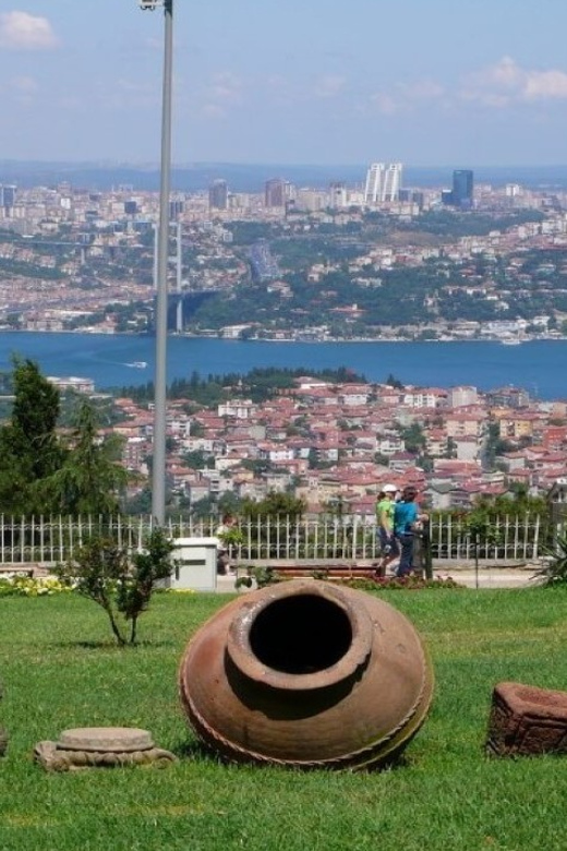 Istanbul: City Hightlights Bus Tour and Bosphorus Cruise - Two hours on the Bosphorus