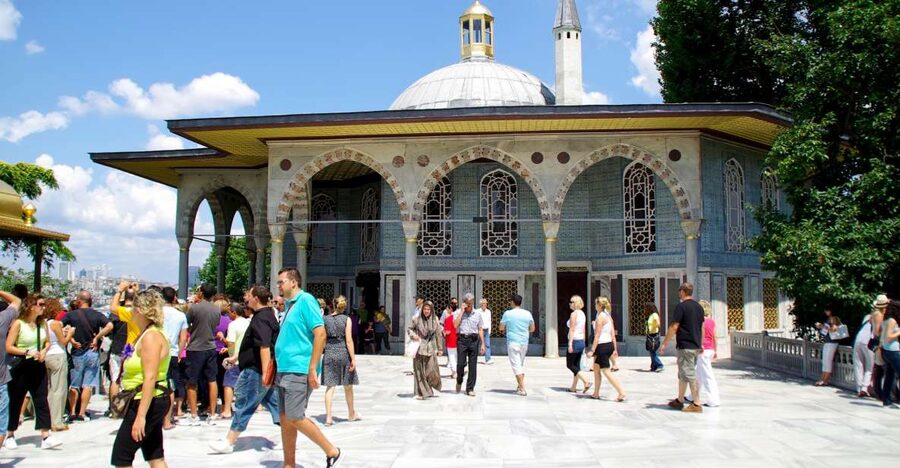 Istanbul City Walk: Blue Mosque, Old Town & Hippodrome - Why this short Sultanahmet walk works