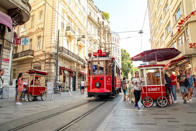 Istanbul City Walk: Galata Tower, Istiklal Street & Karaköy - The Camondo Stairs and Bankalar Caddesi