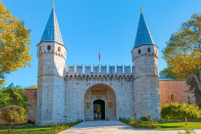 Istanbul Classics and Highlights: Full Day with Lunch - Topkapi Palace: two hours in the Ottoman court