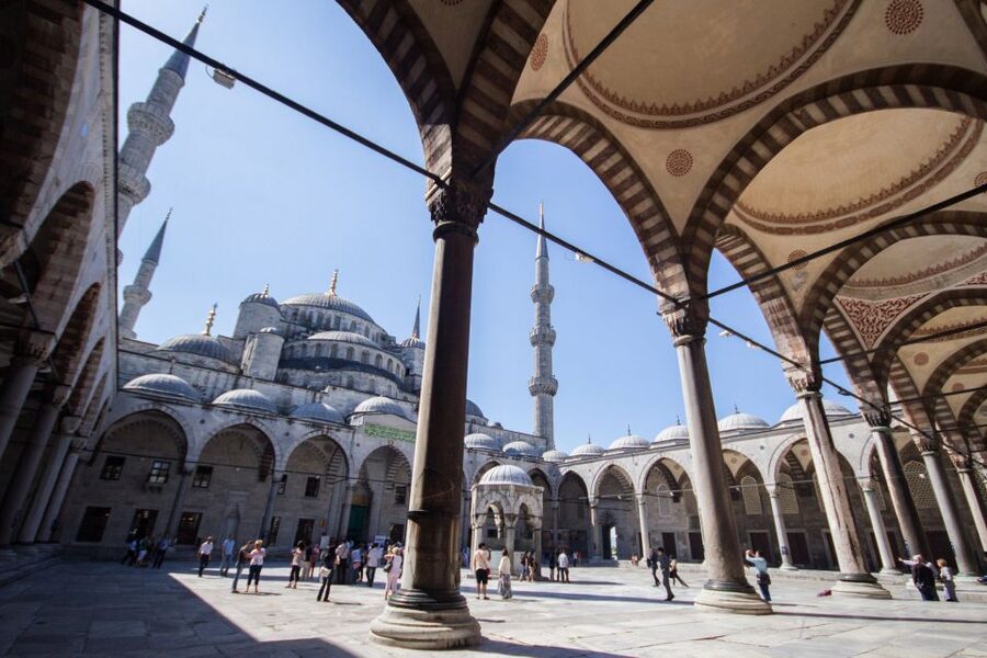 Istanbul Classics Tour - Hagia Sophia and the reality of entry lines