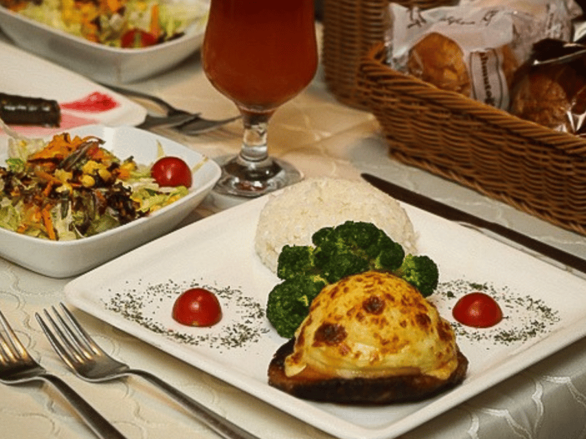 Istanbul: Dinner Cruise with Hotel Pickup & Optional Drinks - Should you book it?