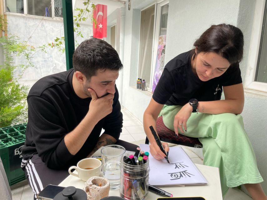Istanbul: Do Street Art with Local Artists at Home Garden - Tea, stories, and the first look at graffiti