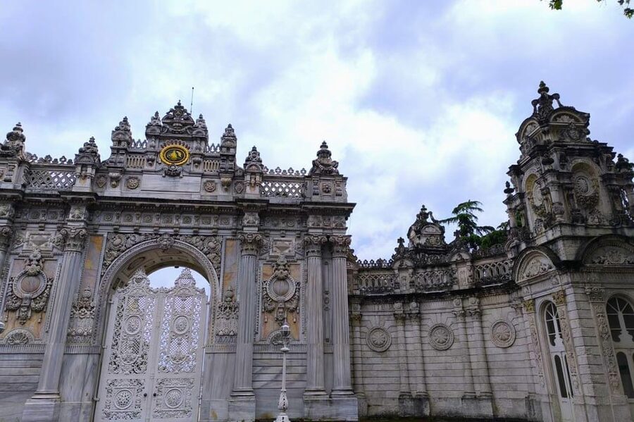 Istanbul: Dolmabahce Palace and Harem Skip-the-Line Ticket - Who will enjoy this experience most?