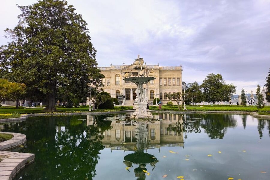 Istanbul: Dolmabahce Palace and Harem Skip-the-Line Ticket - Arriving at the palace and passing security