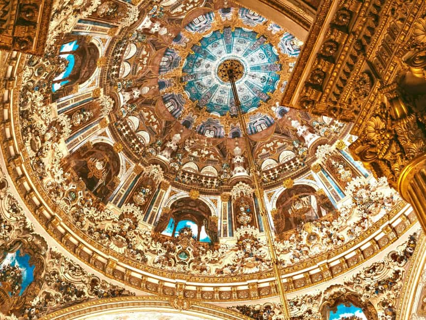 Istanbul:Dolmabahce Palace Skip-the-Line Entry & Audio Guide - What the audio guide can and cannot do