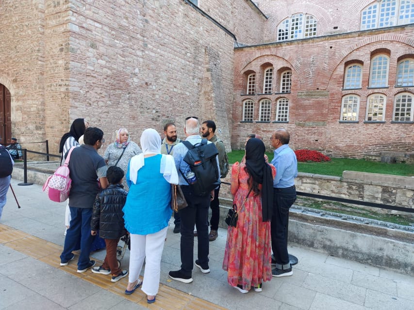 Istanbul E-pass: Top Attractions with Skip-the-Line Access - Topkapi Palace and the short-guide format