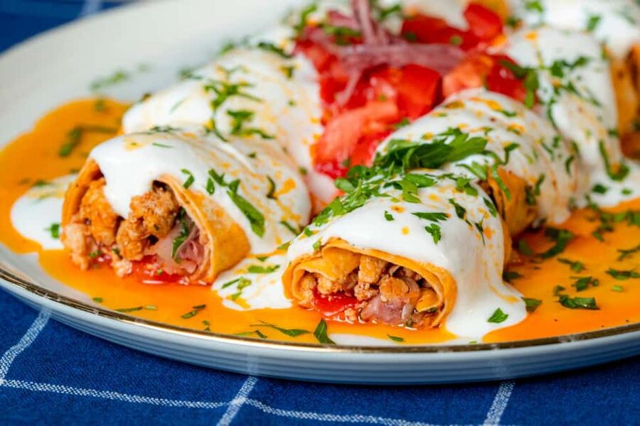 Istanbul: Eat Like a Turk with a Local Guide - Street food in Kadıköy: small bites with local context
