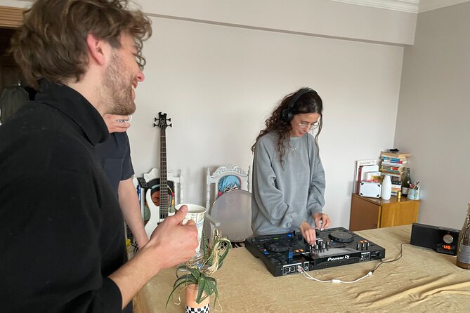 Istanbul Electronic Music and Culture Workshop From Local DJ - What the $50 price buys you