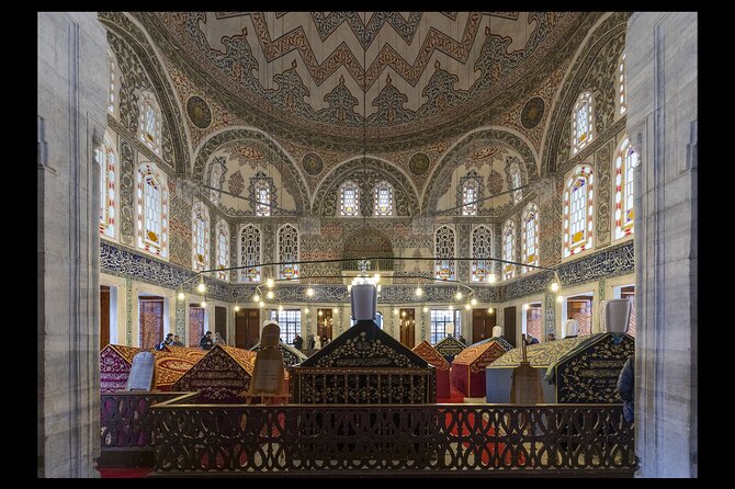 Istanbul Essentials For First Timers - The Blue Mosque and Sultanahmet Square