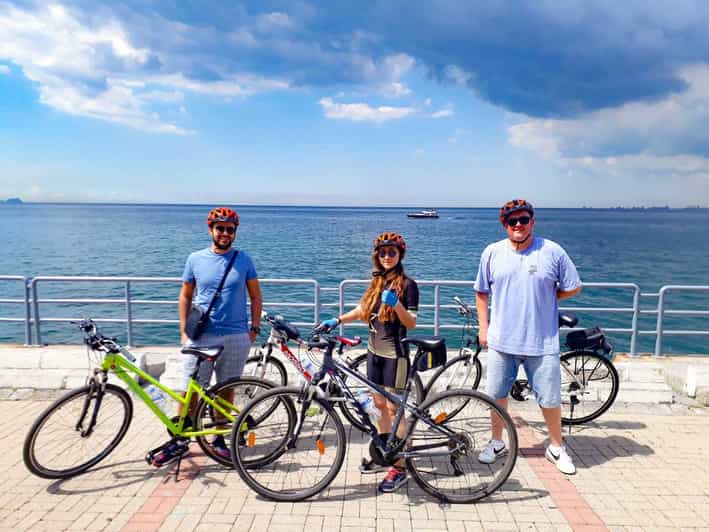 Istanbul: Eurasia Bike & Boat Half-Day Tour - Uskudar to Fenerbahce Park by bicycle