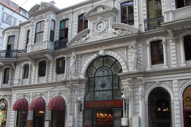 Istanbul Food Walking Tour of Beyoglu by Night - Dürümzade and the satisfying kebab wrap