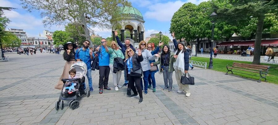 Istanbul: Full-Day Best Highlights Small Group Tour - Hagia Sophia: a 75-minute introduction