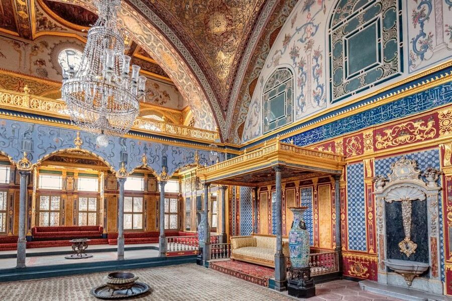 Istanbul: Full-Day City Highlights Tour with Lunch - Sultanahmet Square and the Roman Hippodrome