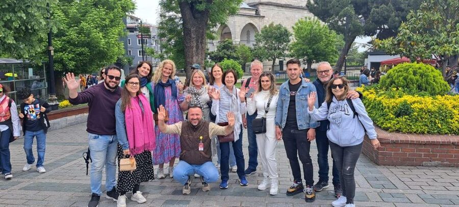 Istanbul: Full-Day City Highlights Tour with Lunch - The Blue Mosque and Mosque Etiquette