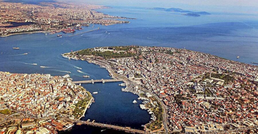 Istanbul: Full-Day Guided Tour - The Blue Mosque and the limits of renovation