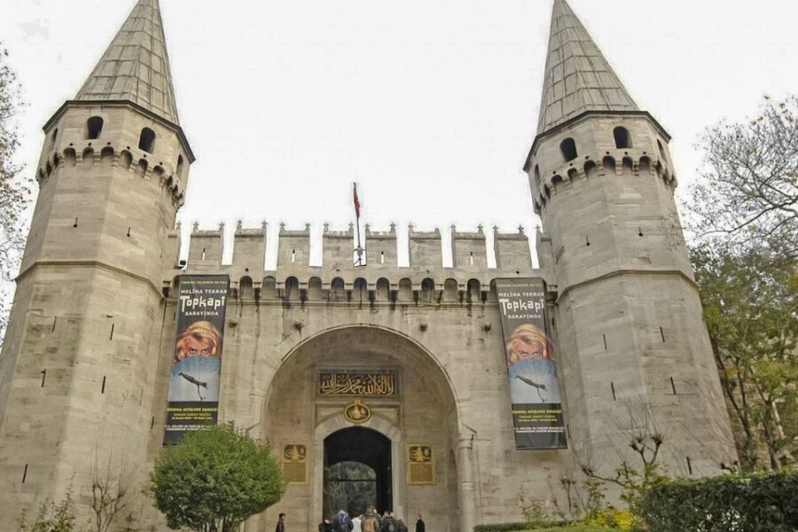 Istanbul: Full-Day Guided Tour - The Hippodrome puts the monuments into public life