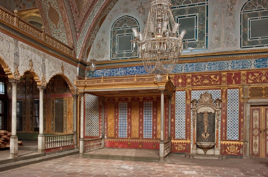 Istanbul: Full-Day Heritage Tour - Hagia Irene and Gulhane Park