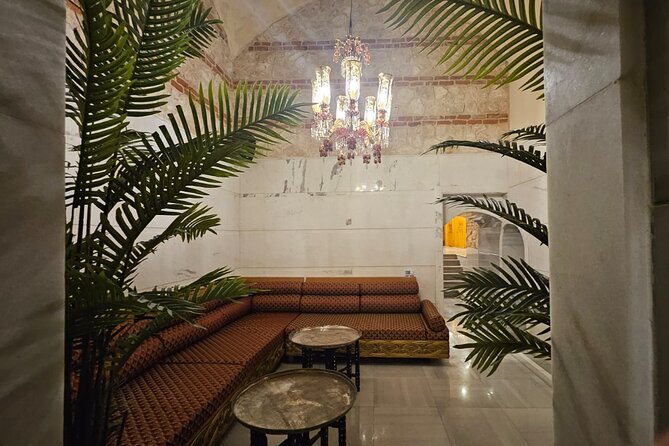 Istanbul Gedikpasa Historical Turkish Bath with Privacy Option - Communication is workable, but not always smooth