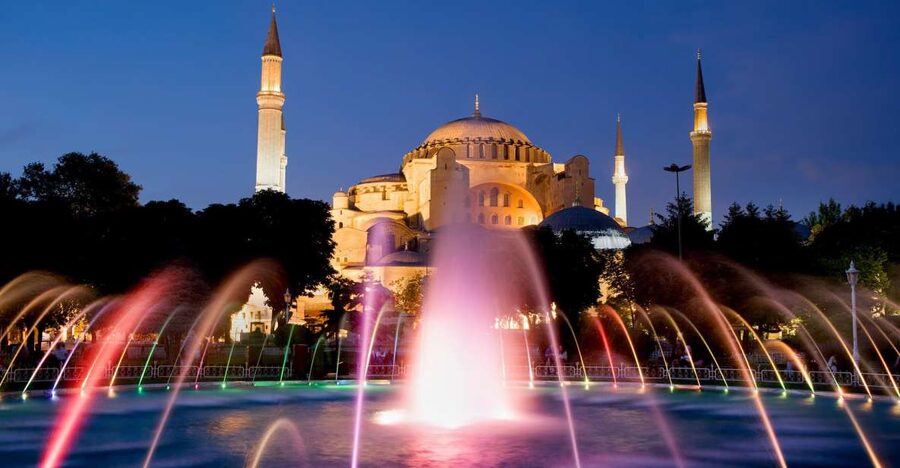 Istanbul: Get Your Guide and Explore the Best of the City - Hagia Sophia: a powerful opening stop