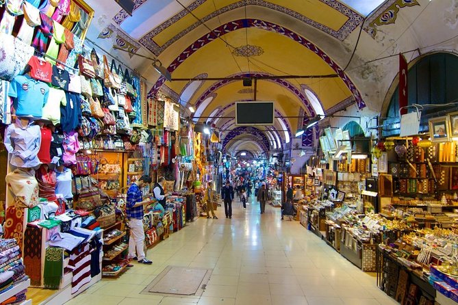 Istanbul Grand Bazaar and Egyptian Bazaar Shopping Tour - Guide quality makes the biggest difference