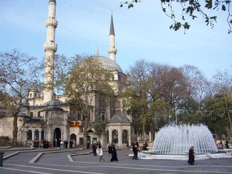 Istanbul: Guided Bosphorus Cruise & Golden Horn Bus Tour - Guides, transport, and group size