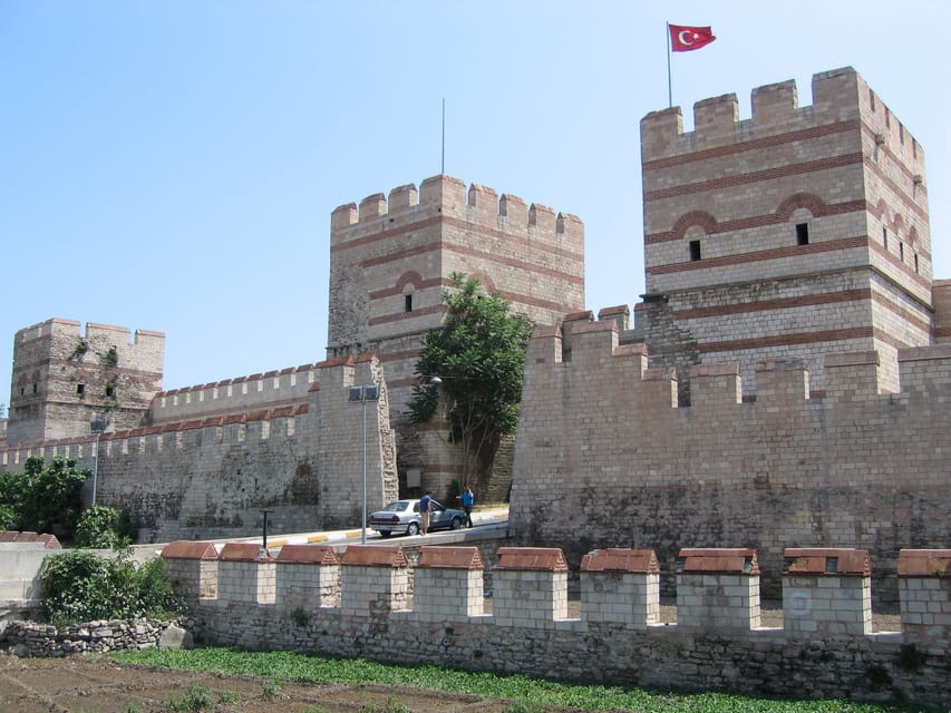 Istanbul: Guided City Highlights Day Trip - Topkapi Palace and the practical side of royal life